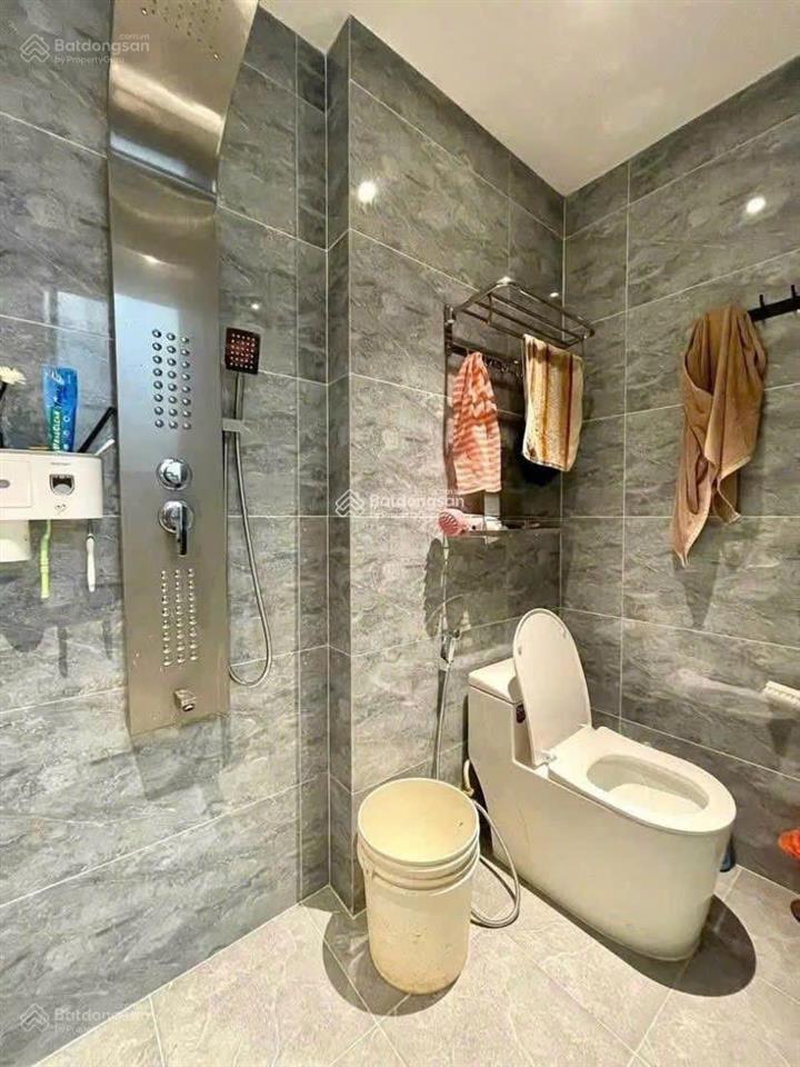 Cô chú về quê bán nhà 3tỷ680/78m2 đường 6m trần quốc thảo  quận 3, cho thuê 27tr, gần bv quận 3