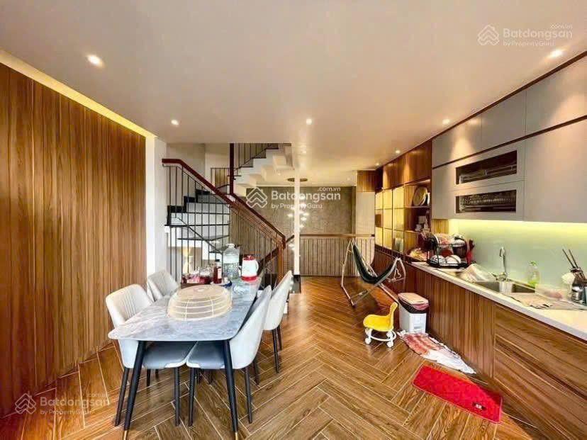 Cô chú về quê bán nhà 3tỷ680/78m2 đường 6m trần quốc thảo  quận 3, cho thuê 27tr, gần bv quận 3