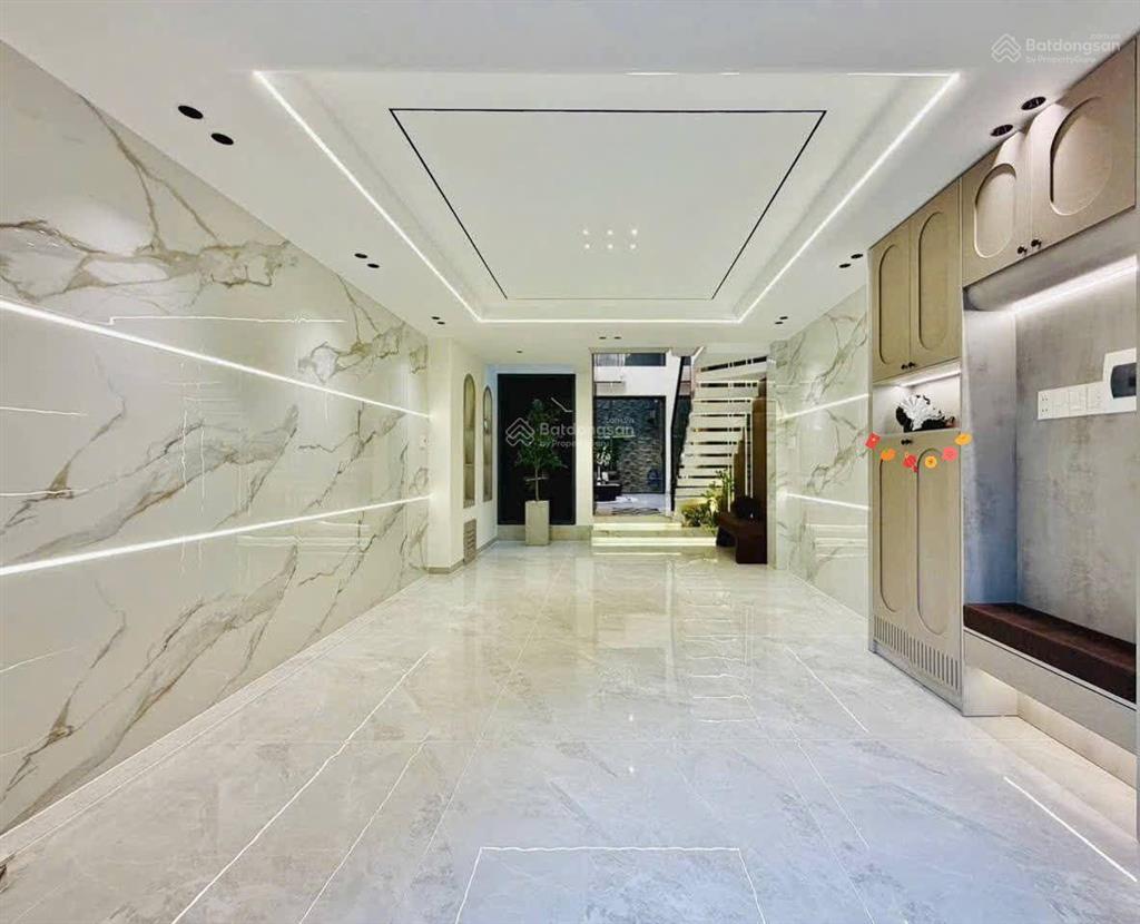 Thiếu vốn bán nhà đường oto nguyễn trãi  q.1, 86,2m2, cho thuê 33tr, gần cv 23 tháng 9