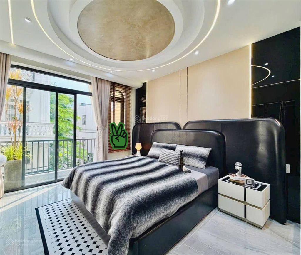Thiếu vốn bán nhà đường oto nguyễn trãi  q.1, 86,2m2, cho thuê 33tr, gần cv 23 tháng 9