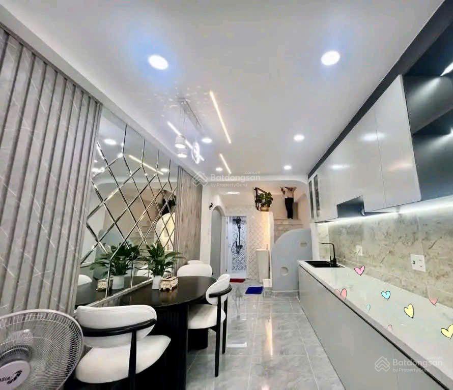 Siêu phẩm nhà phố 65,5m2, đường 6m song hành  thủ đức, cho thuê 22tr, gần ga thảo điền