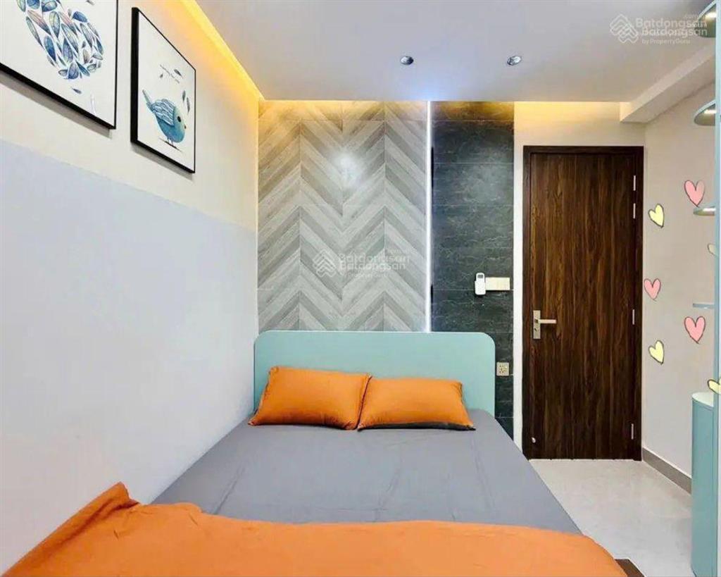 Cô hà bán nhà đường đặng văn ngữ  phú nhuận, 70,8m2, cho thuê 24tr, gần thcs ngô tất tố