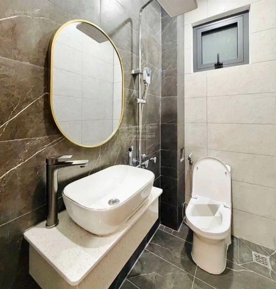 Cô hà bán nhà đường đặng văn ngữ  phú nhuận, 70,8m2, cho thuê 24tr, gần thcs ngô tất tố