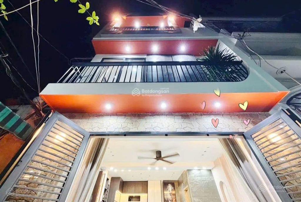 Cô hà bán nhà đường đặng văn ngữ  phú nhuận, 70,8m2, cho thuê 24tr, gần thcs ngô tất tố