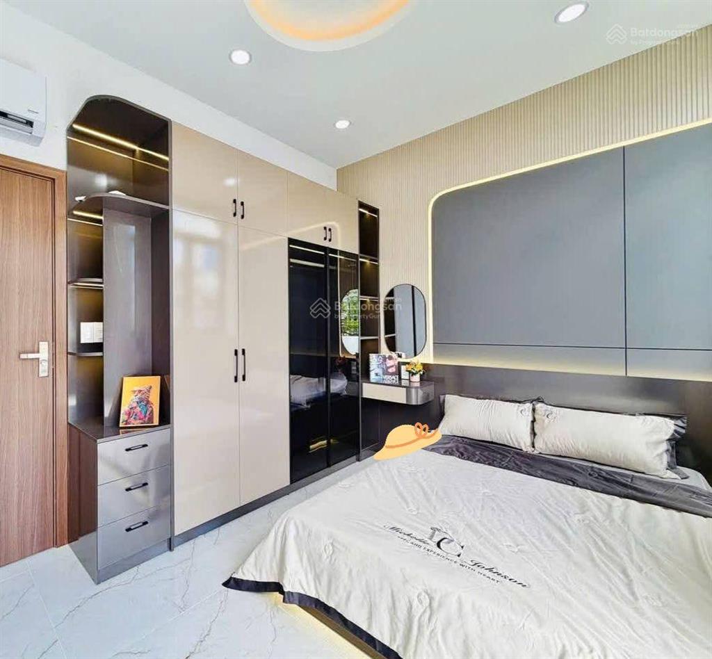 Giảm giá sâu nhà nguyễn bỉnh khiêm  quận 1, 80m2, cho thuê 32tr, gần cầu điện biên phủ