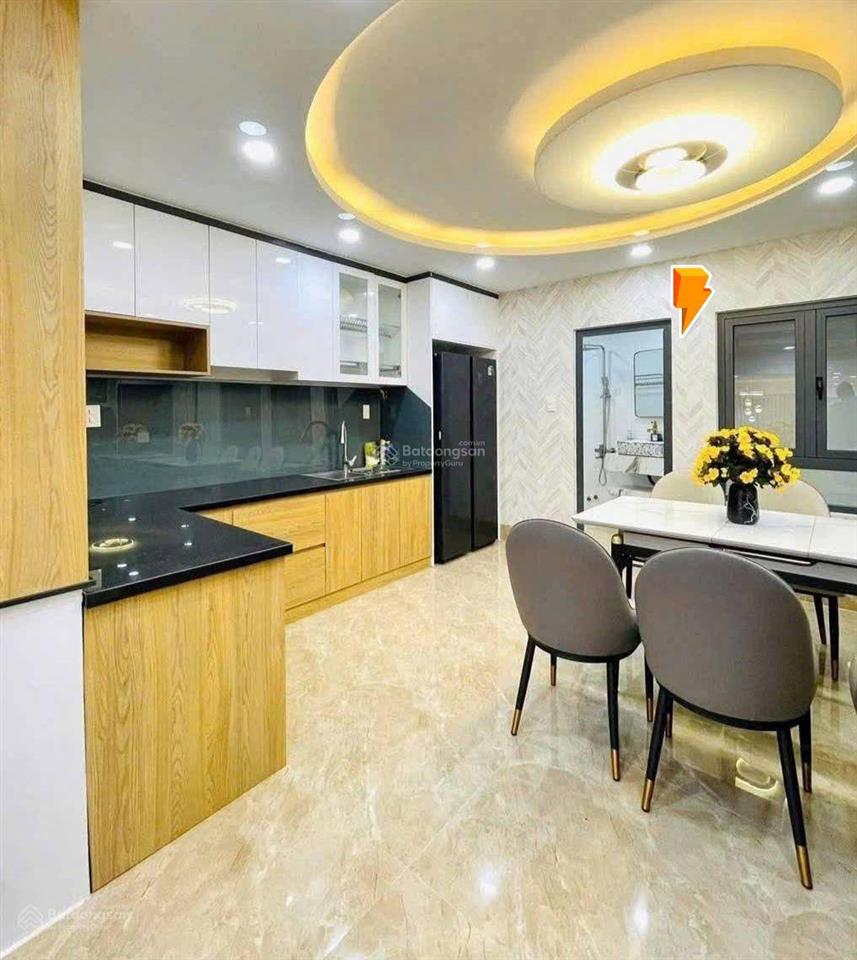 Giảm giá sâu nhà nguyễn bỉnh khiêm  quận 1, 80m2, cho thuê 32tr, gần cầu điện biên phủ