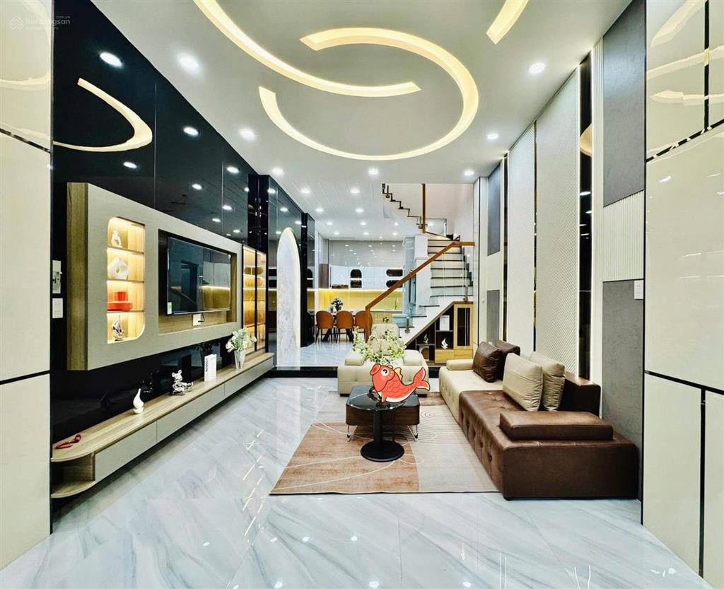 Bán nhà cho thuê 20tr, đường nguyễn trọng tuyển tân bình, giá 3tỷ360/67,5m2, gần cv hoàng văn thụ