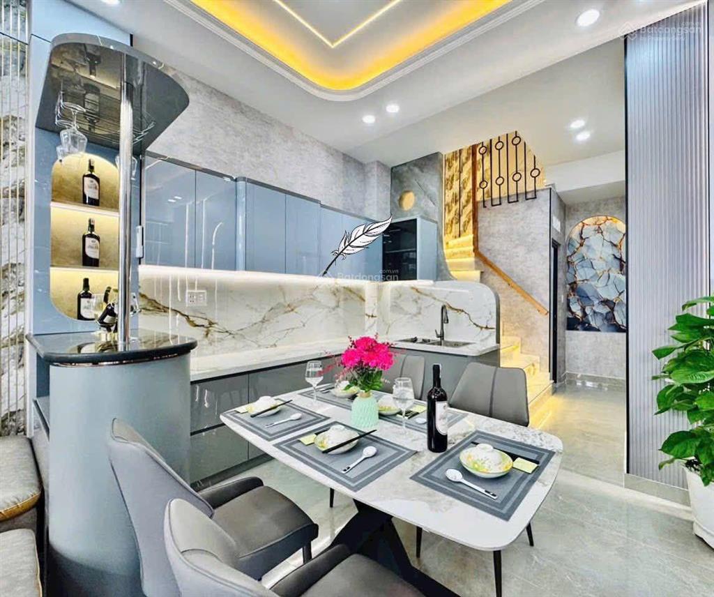Bán nhà đường oto nguyễn tri phương  q.5, giá 3tỷ620/78m2, cho thuê 26tr, gần bv nguyễn tri phương