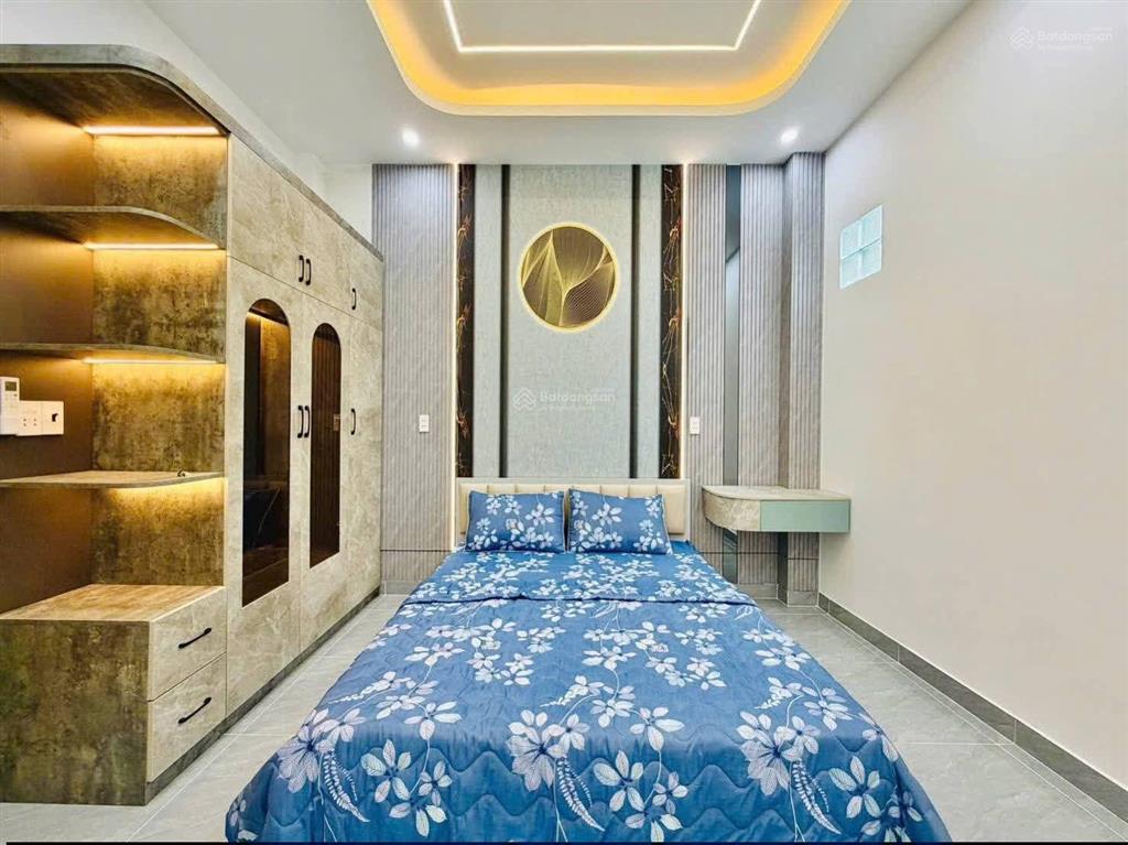 Chủ bán nhà tân bình giá 2tỷ950/54,8m2, đường oto phạm văn hai, cho thuê 18tr, gần chợ phạm văn hai