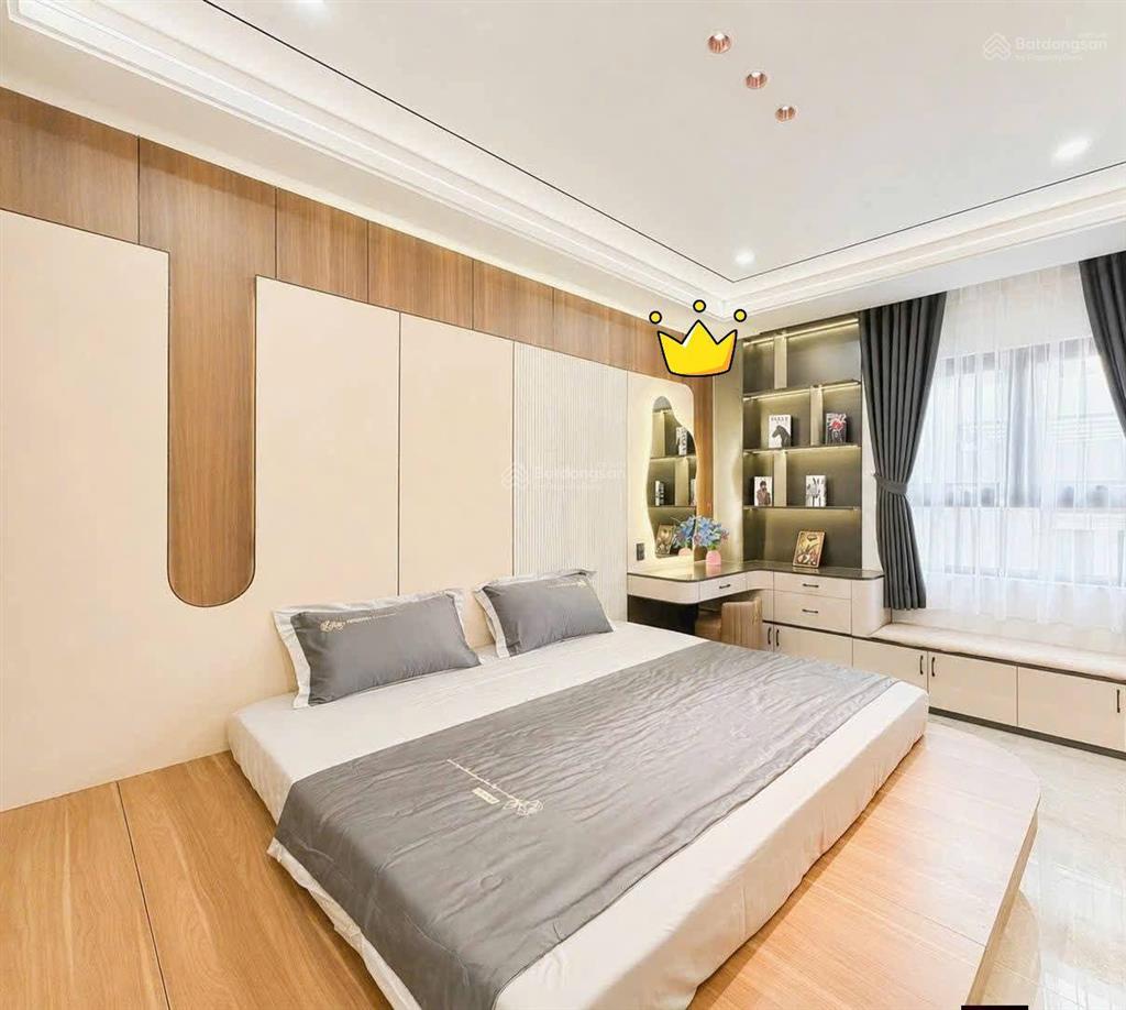 Bán nhà chính chủ 70,7m2, đường trần huy liệu  phú nhuận, cho thuê 24tr, gần bv an sinh