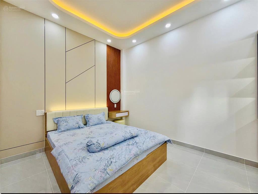 Chính chủ bán nhà 2tỷ750/60m2 đường oto đoàn kết  thủ đức, cho thuê 20tr, gần thpt nguyễn hữu huân