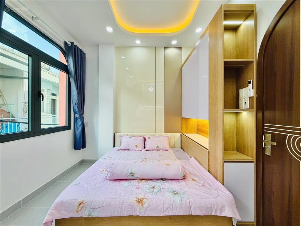 Chính chủ bán nhà 2tỷ750/60m2 đường oto đoàn kết  thủ đức, cho thuê 20tr, gần thpt nguyễn hữu huân