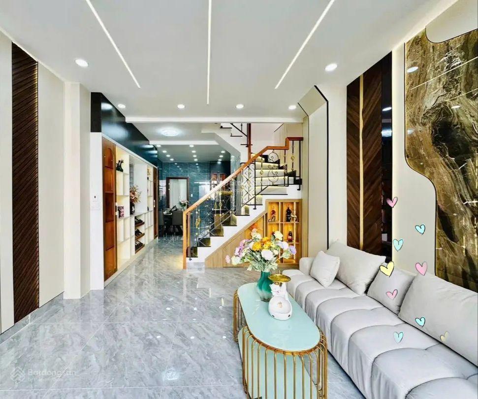 Nhà nhà đường 6,2m nguyễn duy trinh  thủ đức, giá 3tỷ050/68m2, cho thuê 21tr, gần bv lê văn thịnh