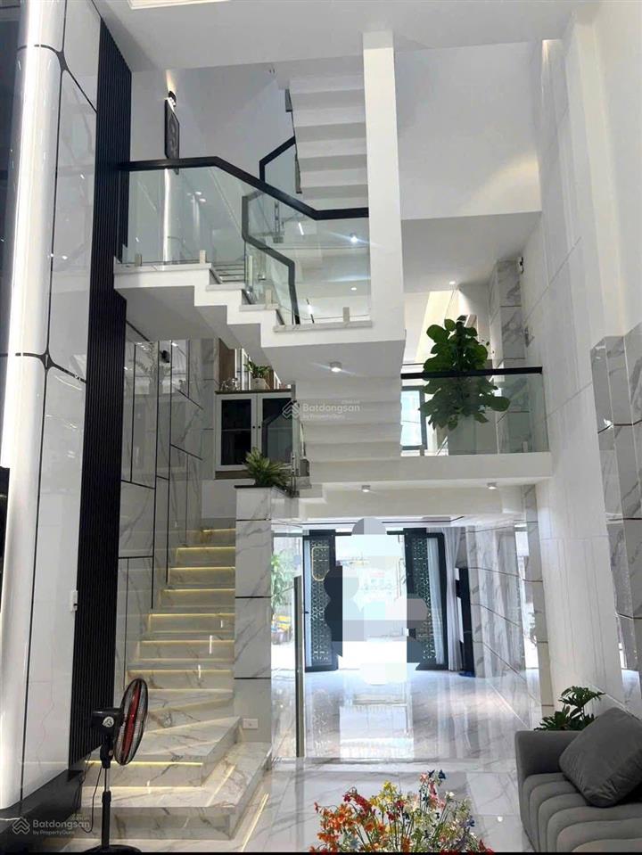 Giảm giá nhà đường 6m nguyễn văn thủ  q. 1, 88,2m2, cho thuê 35tr, gần thcs trần văn ơn