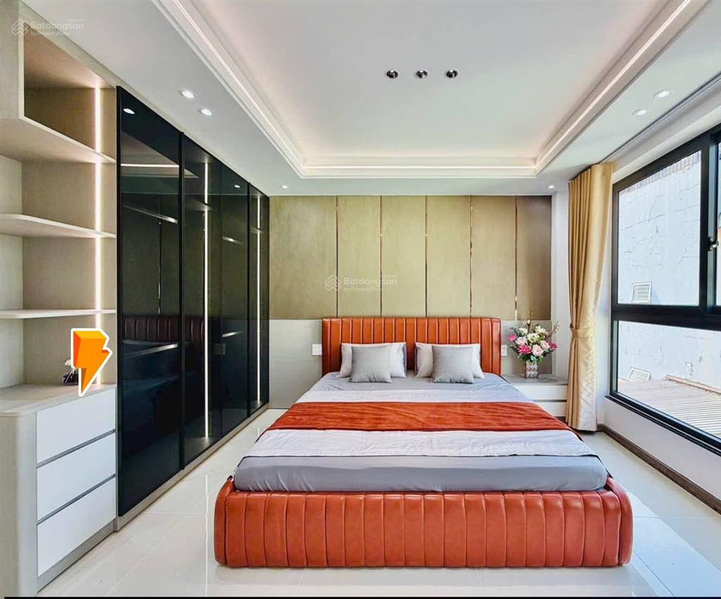 Chú thịnh bán nhà đường oto nguyễn thông  quận 3, 82,2m2, cho thuê 28tr, gần ga sài gòn