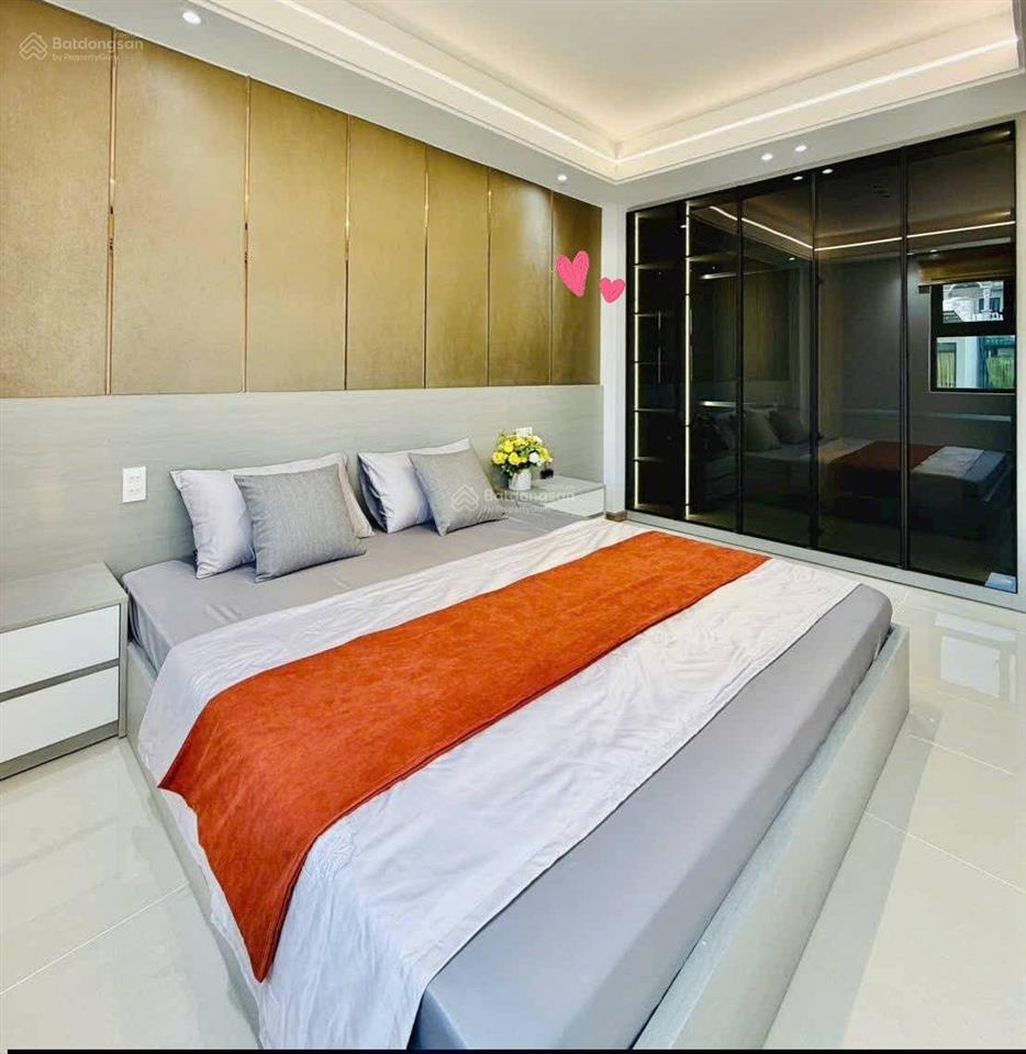 Chú thịnh bán nhà đường oto nguyễn thông  quận 3, 82,2m2, cho thuê 28tr, gần ga sài gòn