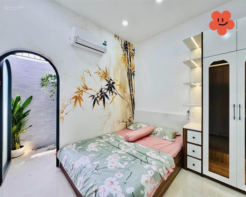 Chuyển chổ ở bán nhà đường ô tô vườn chuối  q. 3, 78,6m2, cho thuê 26tr, gần bv bình dân