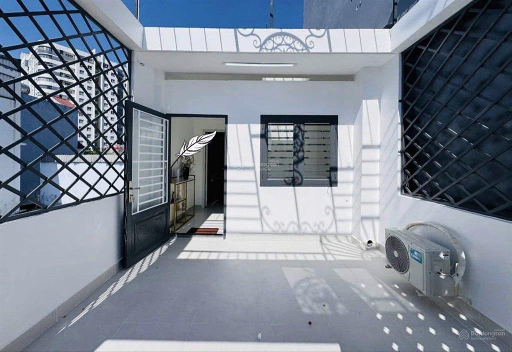 Chính chủ bán nhà 65,2m2, đường chu văn an  bình thạnh, cho thuê 25tr, gần cầu chu văn an