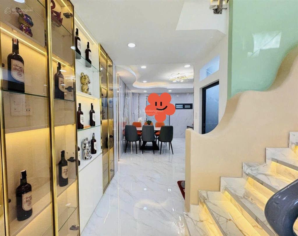 Chính chủ bán nhà 65,2m2, đường chu văn an  bình thạnh, cho thuê 25tr, gần cầu chu văn an
