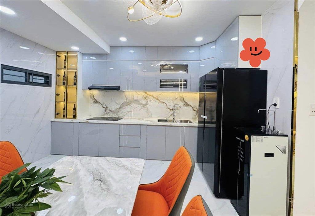 Chính chủ bán nhà 65,2m2, đường chu văn an  bình thạnh, cho thuê 25tr, gần cầu chu văn an