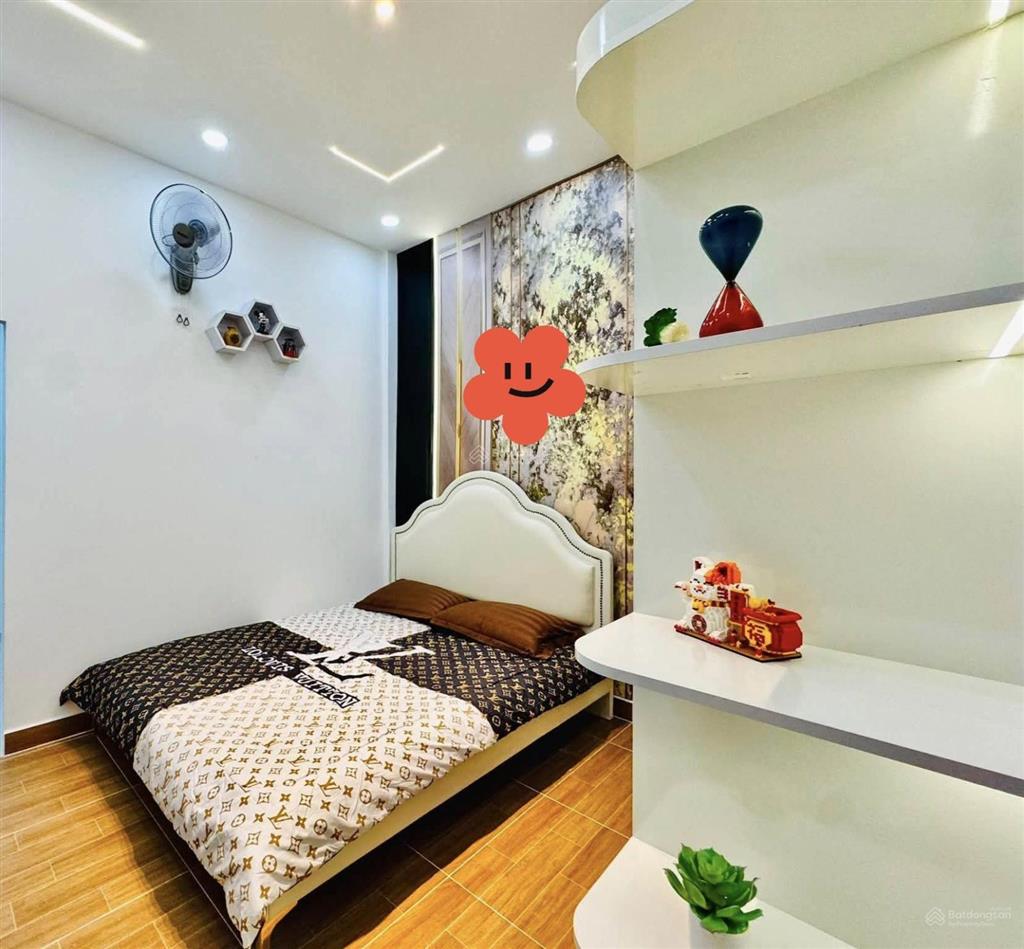 Xoay vốn bán nhà đặng văn ngữ  phú nhuận, 72m2, cho thuê 22tr, gần thcs ngô tất tố