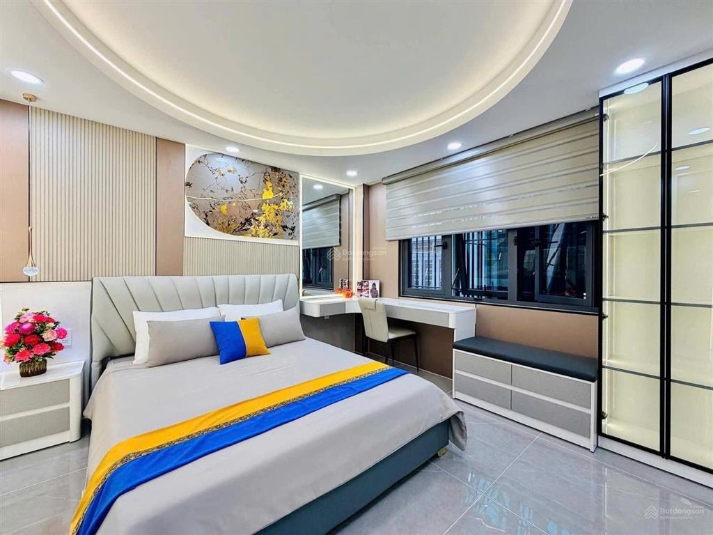 Bán nhà ngay trung tâm quận 1, 86,5m2. đường ôtô võ văn kiệt, cho thuê 36tr, gần chợ nga