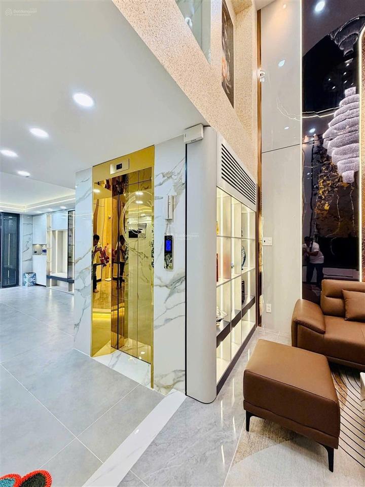Bán nhà ngay trung tâm quận 1, 86,5m2. đường ôtô võ văn kiệt, cho thuê 36tr, gần chợ nga