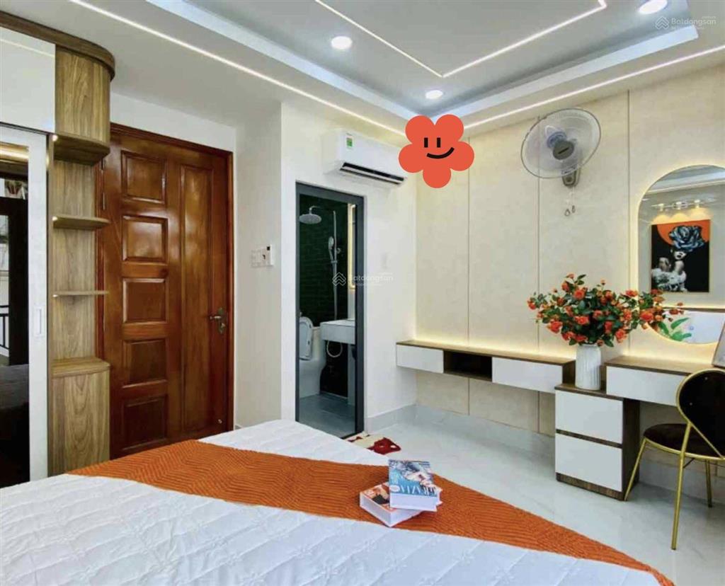 Giảm giá nhà phố 89m2, đường phùng khắc khoan  quận 1, cho thuê 35tr, gần cv lê văn tám