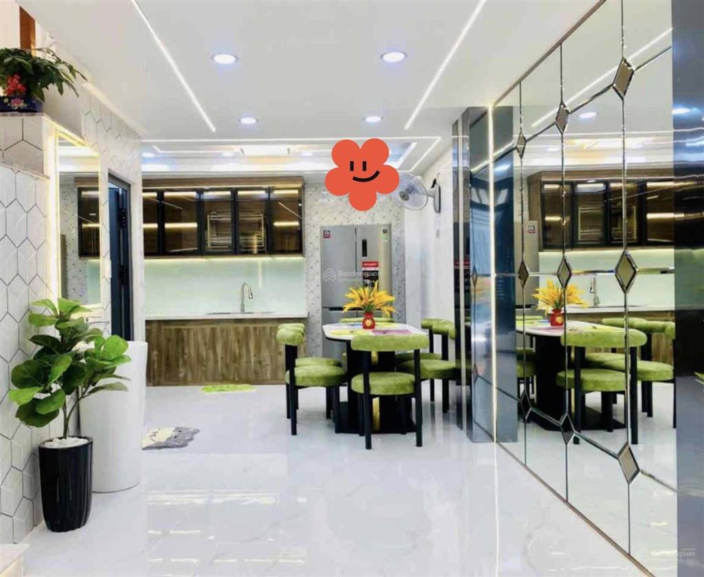 Giảm giá nhà phố 89m2, đường phùng khắc khoan  quận 1, cho thuê 35tr, gần cv lê văn tám