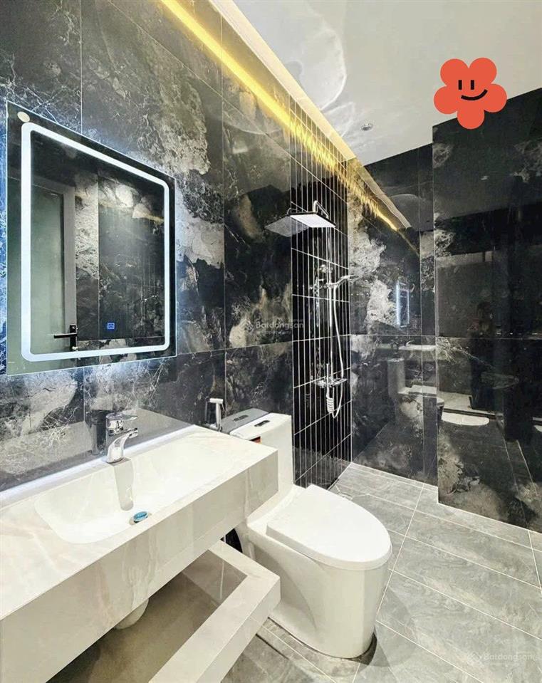 Chính chủ bán nhà đường đào duy từ  phú nhuận, giá 3tỷ420/72,5m2, cho thuê 23tr, gần chợ phú nhuận