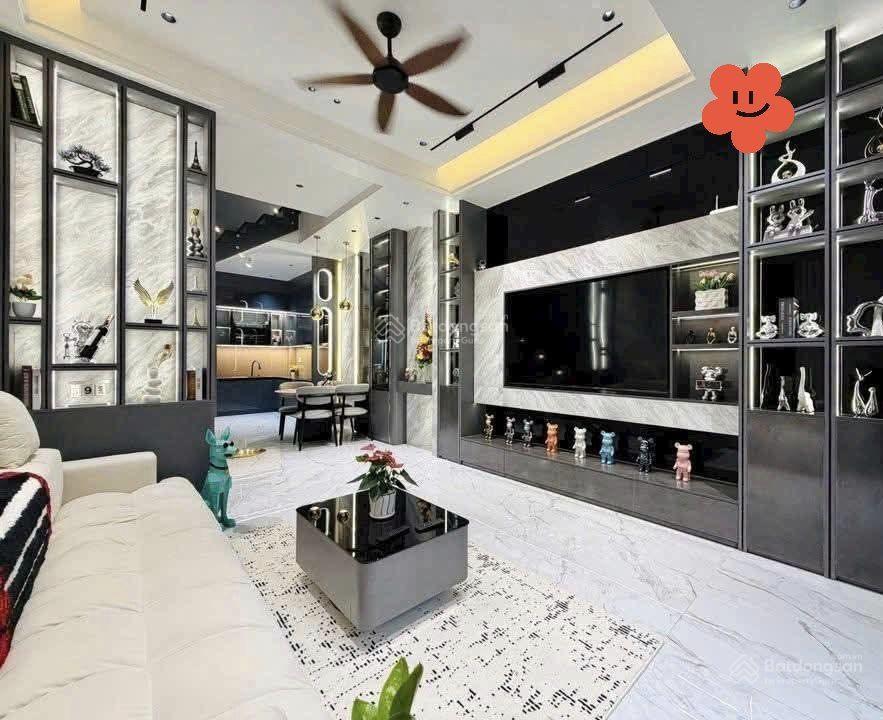 Chính chủ bán nhà đường đào duy từ  phú nhuận, giá 3tỷ420/72,5m2, cho thuê 23tr, gần chợ phú nhuận