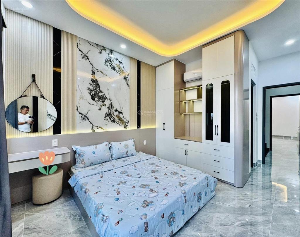 Xoay vốn bán nhà đường 6m lê quý đôn  quận 3, giá 8tỷ750/77,5m2, cho thuê 26tr, gần dinh độc lập