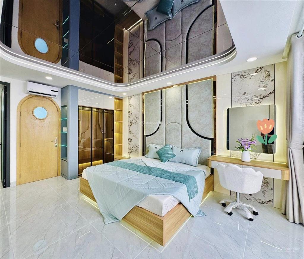 Chuyển chỗ ở bán nhà trần huy liệu  phú nhuận, giá 3 tỷ 580/80m2, cho thuê 20tr, gần cầu công lý