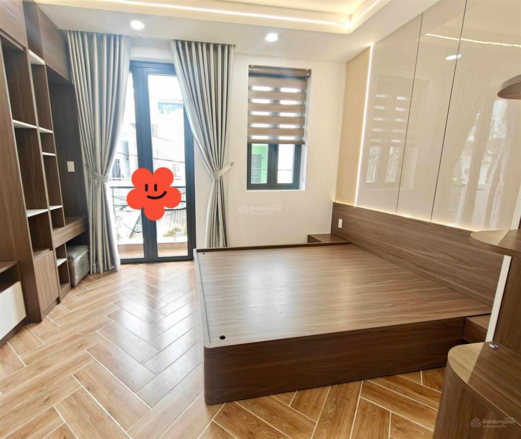 Giảm giá nhà quận 10, giá 3tỷ490/70m2, đường oto tô hiến thành, cho thuê 22tr, gần go! miền đông