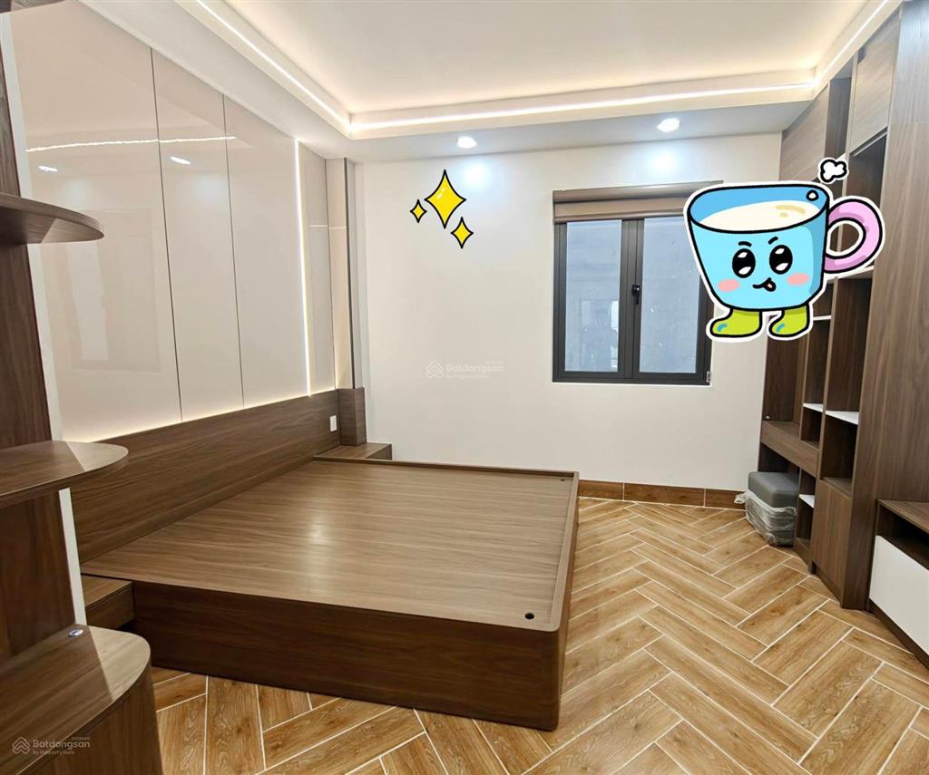 Giảm giá nhà quận 10, giá 3tỷ490/70m2, đường oto tô hiến thành, cho thuê 22tr, gần go! miền đông