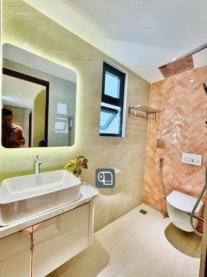 Nhà ngộp đường ôtô nguyễn thông  quận 3, 80,2m2, cho thuê 28tr, gần công trường dân chủ