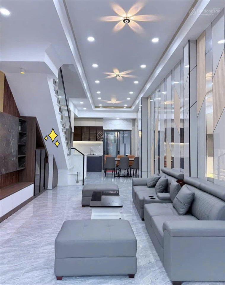 Xoay vốn bán gấp nhà đường 6,5m trần não  quận 2, 75m2, cho thuê 26tr, gần cầu sài gòn