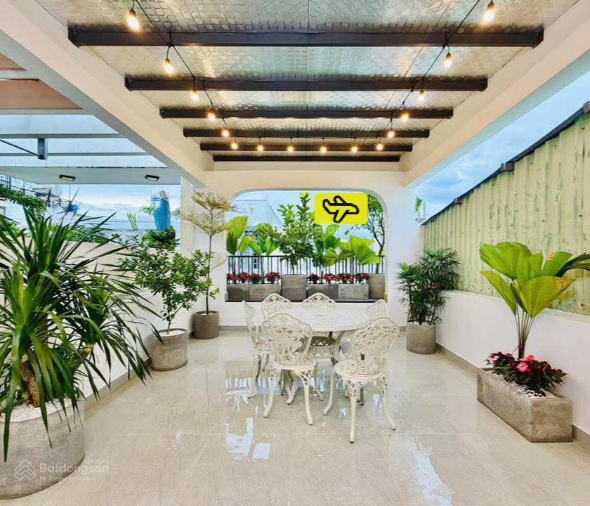 Bán nhà giá 4tỷ850/85m3, đường oto trần nhật duật  quận 1, cho thuê 32tr, gần chợ tân định