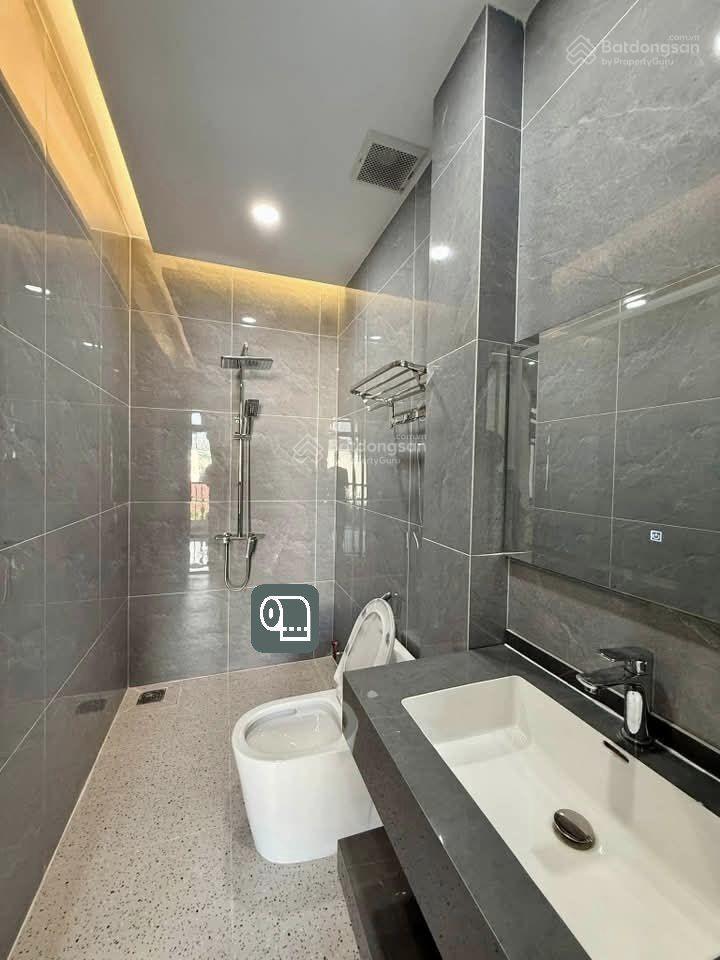 Bán gấp nhà đường oto ngô tất tố  bình thạnh, giá 3tỷ505/68m2, cho thuê 24tr, gần cầu thị nghè