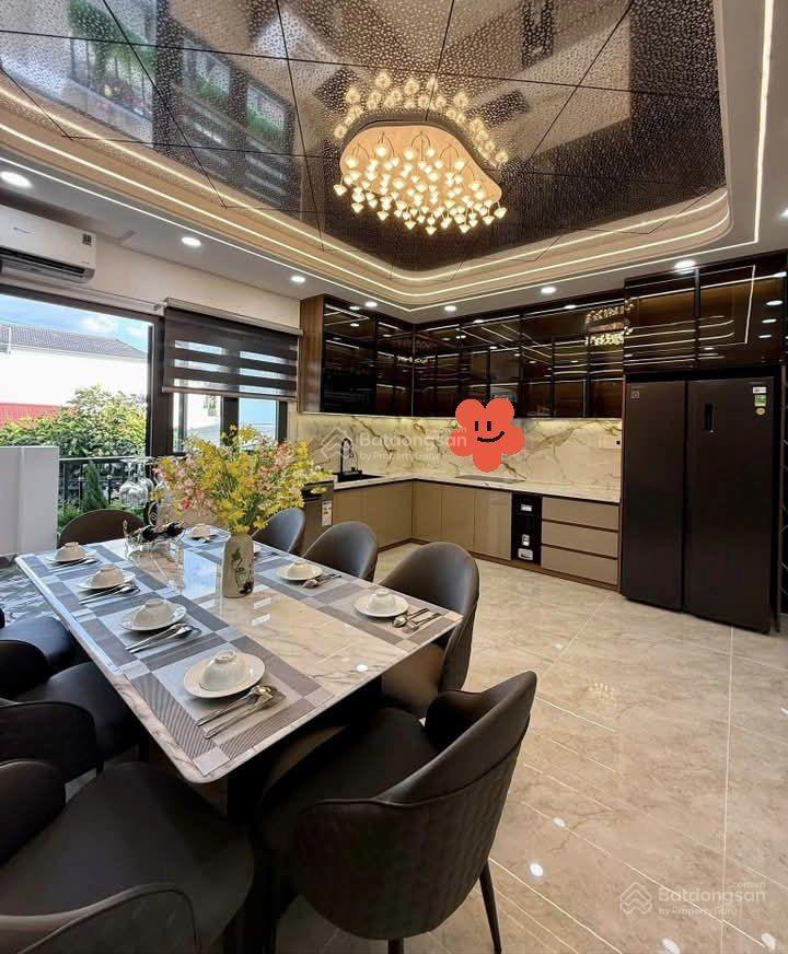 Bán gấp nhà đường oto ngô tất tố  bình thạnh, giá 3tỷ505/68m2, cho thuê 24tr, gần cầu thị nghè