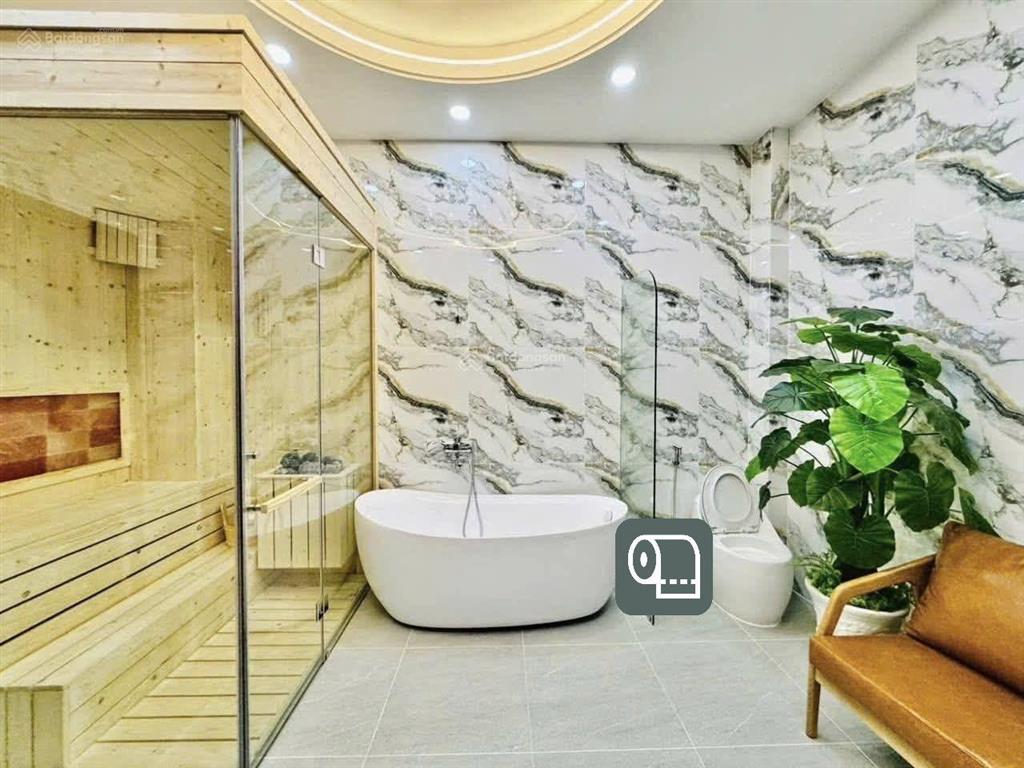 Giảm giá nhà quận 1, giá 9tỷ950/87m2, đ. oto trần nhất duật, cho thuê 32tr, gần trung tâm y tế q.1