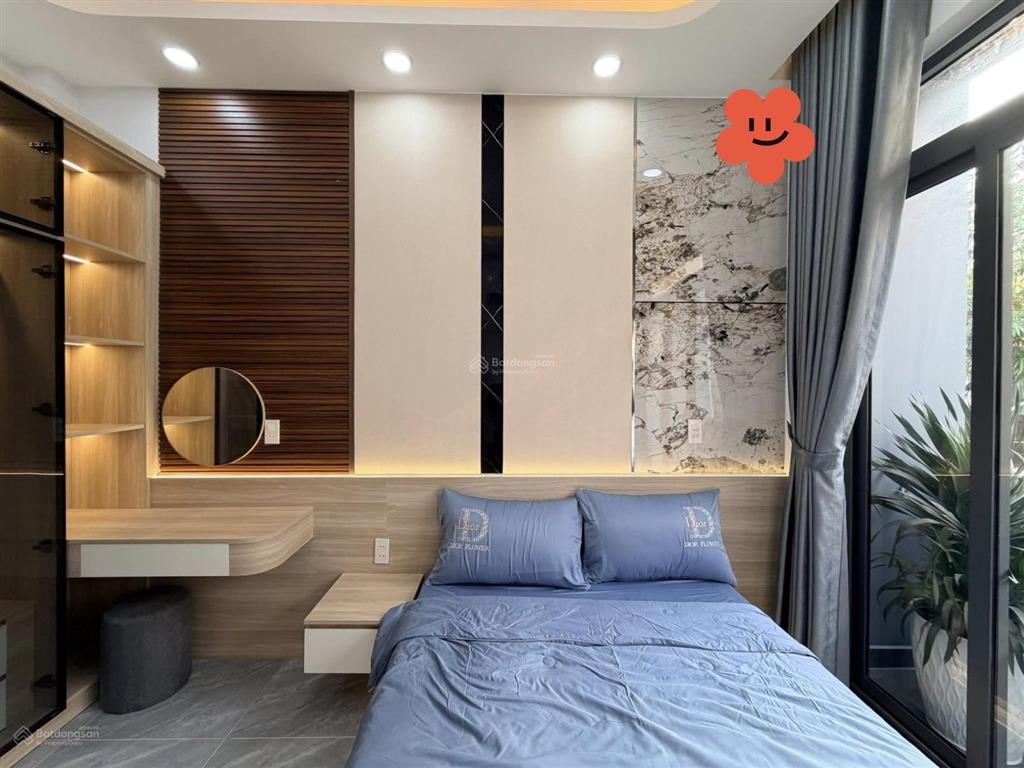 Giảm giá nhà quận 10, giá 3tỷ460/70m2, đường oto cao thắng, cho thuê 23tr, gần vincom plaza 3/2