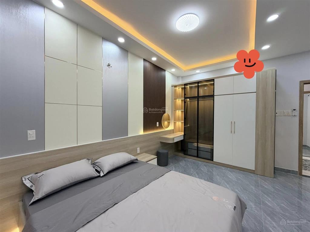Giảm giá nhà quận 10, giá 3tỷ460/70m2, đường oto cao thắng, cho thuê 23tr, gần vincom plaza 3/2