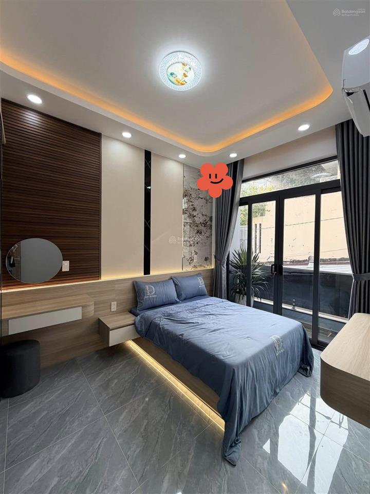 Giảm giá nhà quận 10, giá 3tỷ460/70m2, đường oto cao thắng, cho thuê 23tr, gần vincom plaza 3/2