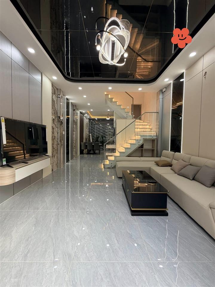 Giảm giá nhà quận 10, giá 3tỷ460/70m2, đường oto cao thắng, cho thuê 23tr, gần vincom plaza 3/2