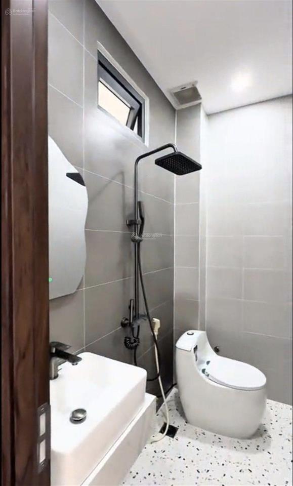 Giảm giá nhà đường ô tô minh phụng  quận 6, giá 8tỷ350/65m2, cho thuê 20tr, gần bến xe chợ lớn