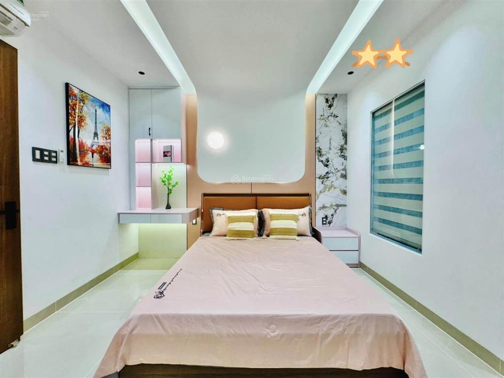 Bán căn nhà đường lý tự trọng  quận 1, 88,5m2, đang cho thuê 37tr, gần cầu ba son