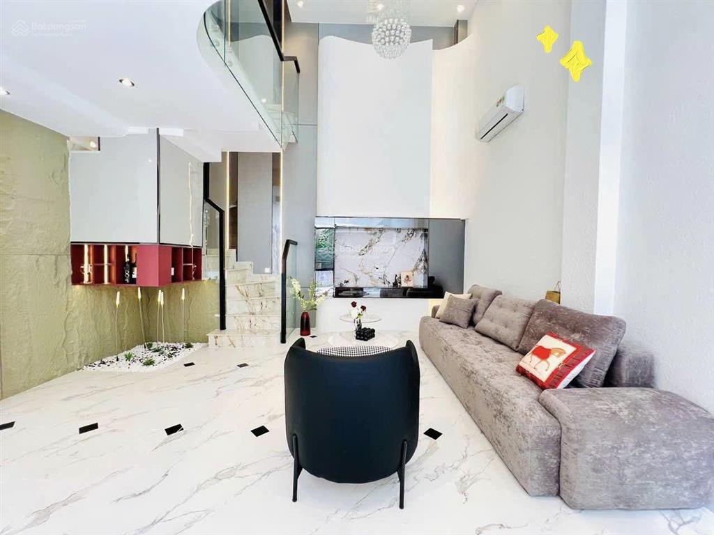 Sở hữu ngay nhà đường ô tô kỳ đồng  quận 3, giá 3tỷ650/79m2, cho thuê 27tr, gần bv tai mũi họng