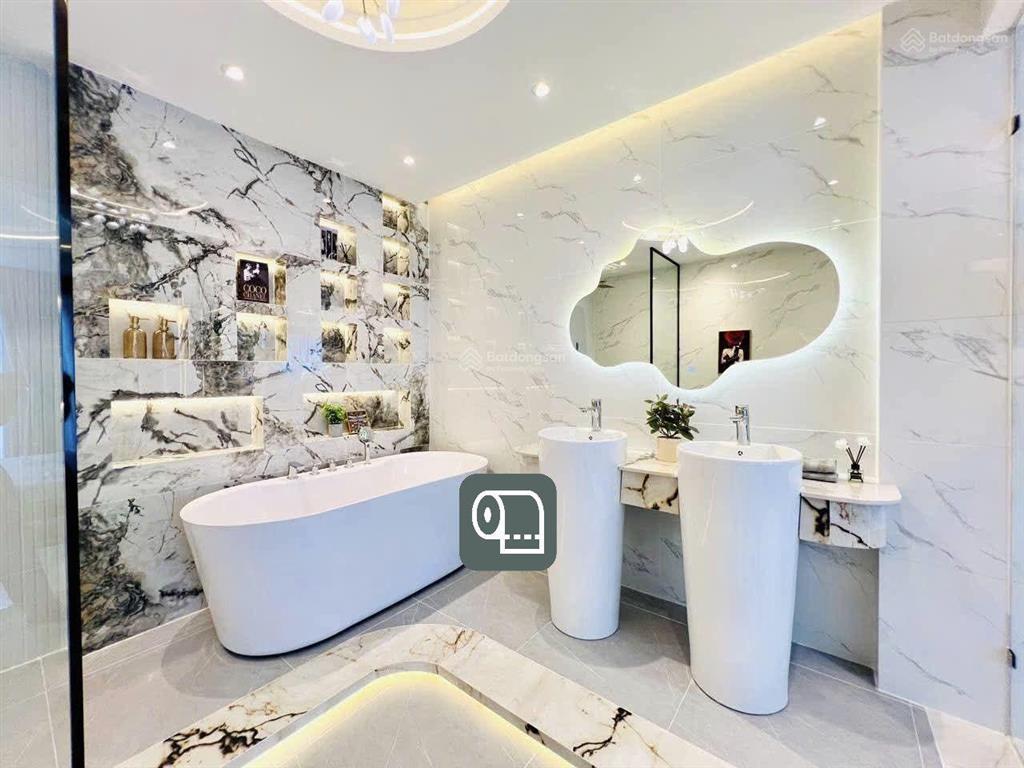 Sở hữu ngay nhà đường ô tô kỳ đồng  quận 3, giá 3tỷ650/79m2, cho thuê 27tr, gần bv tai mũi họng
