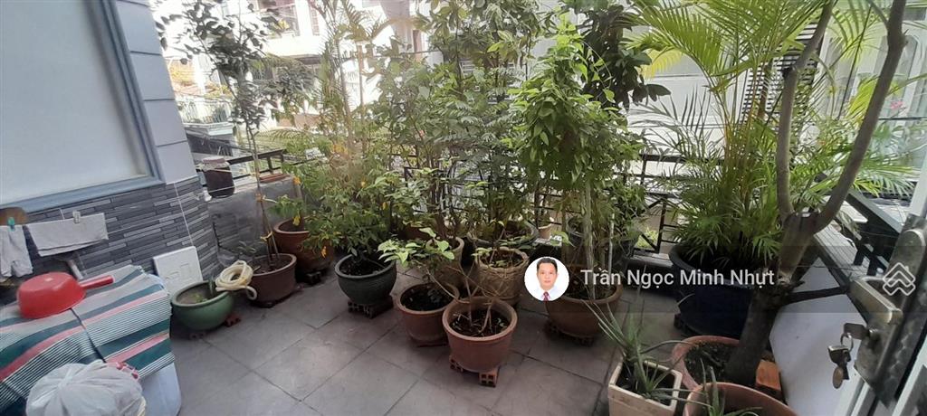 Xe hơi ngủ nhà nguyễn tiểu la q.10  45m2, 3 tầng vuông a4  10,6 tỷ